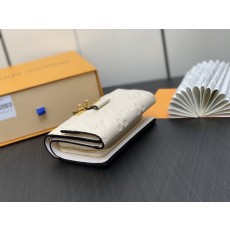 LV M81071